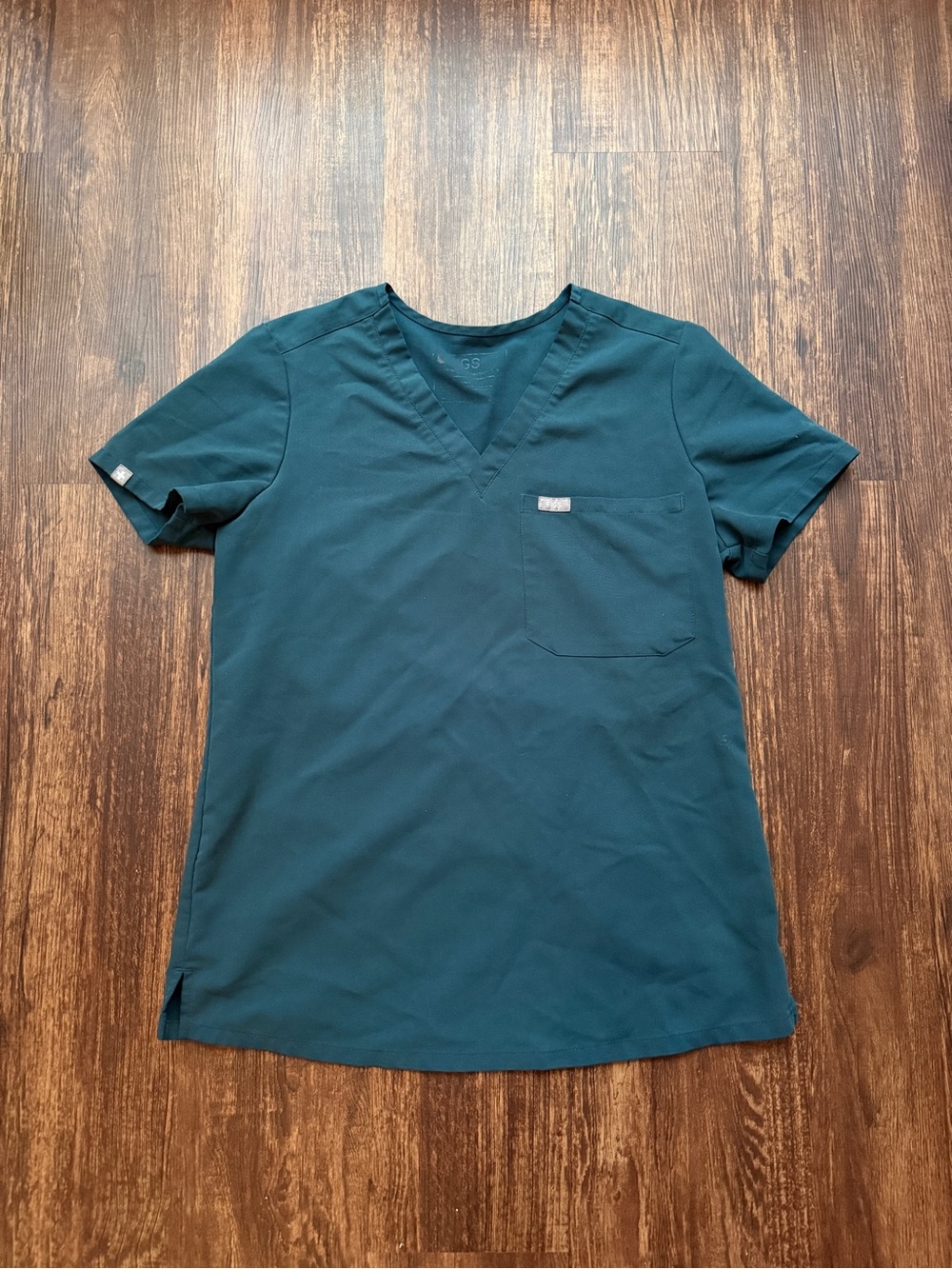 FIGS Women’s Caribbean Blue Catarina One Pocket V-Neck Classic Scrub Top-Size XS